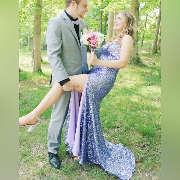 Beautiful Prom Dress - Picture 2 of 6